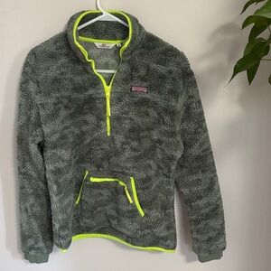Vineyard Vines Sherpa Jacket Women’s M in Green with Neon Highlights